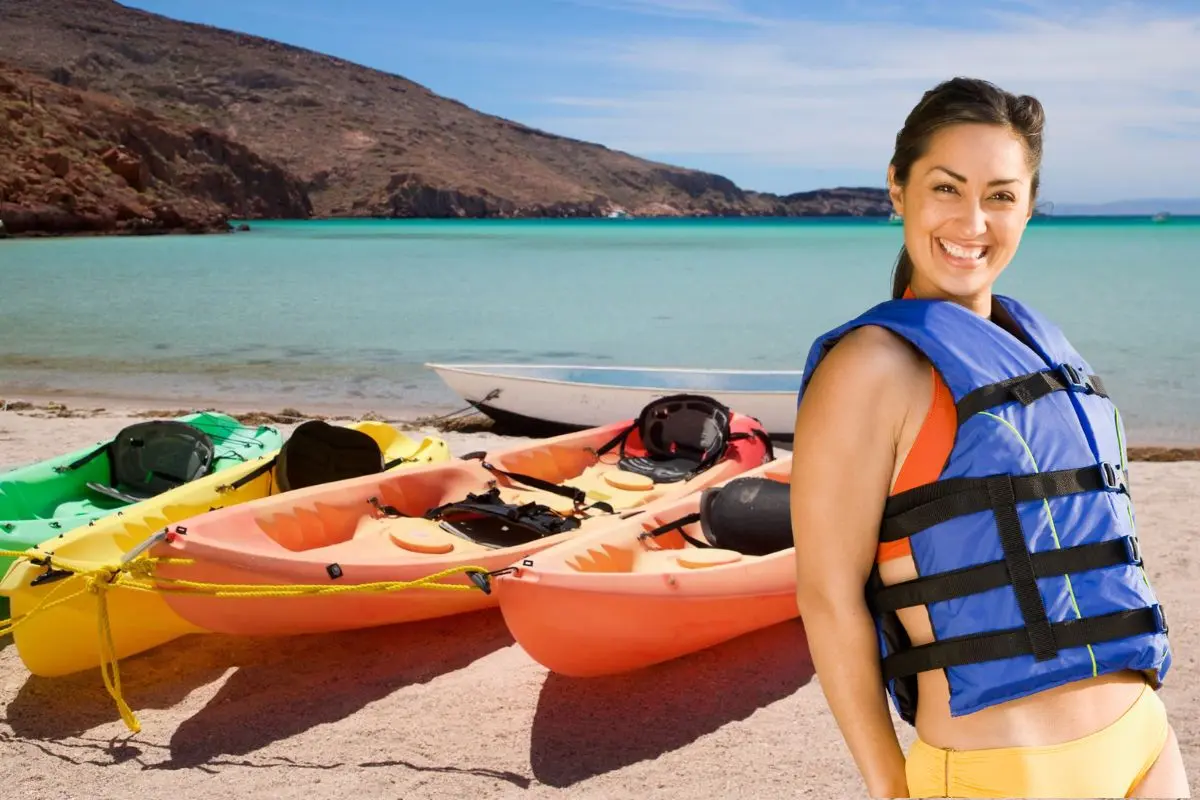 Los tours de kayak en La Paz varían en precio según la ruta, la duración y los servicios incluidos. Foto: Expedia.mx | Foto: Biblioteca Canva