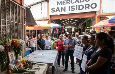 Matan a hombre en su puesto del Mercado San Isidro; exigen justicia