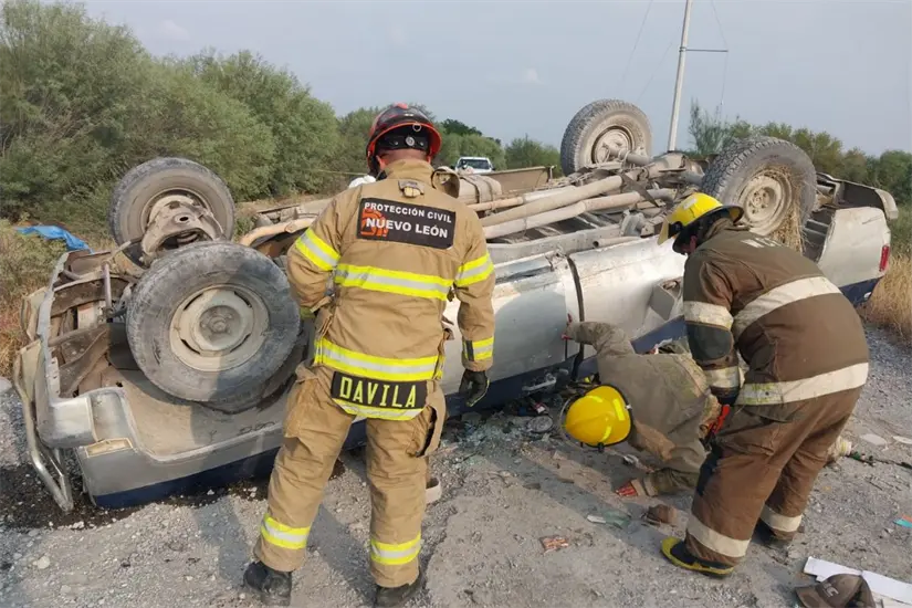 Los rescatistas emplearon herramientas hidráulicas para liberar el cuerpo atrapado. Foto: PCNL