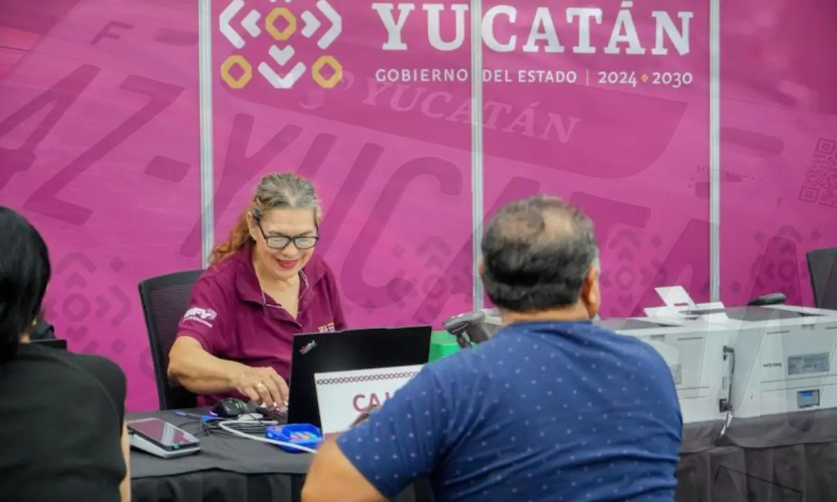 Módulo de reemplacamiento en Yucatán. Foto: Gobierno de Yucatán