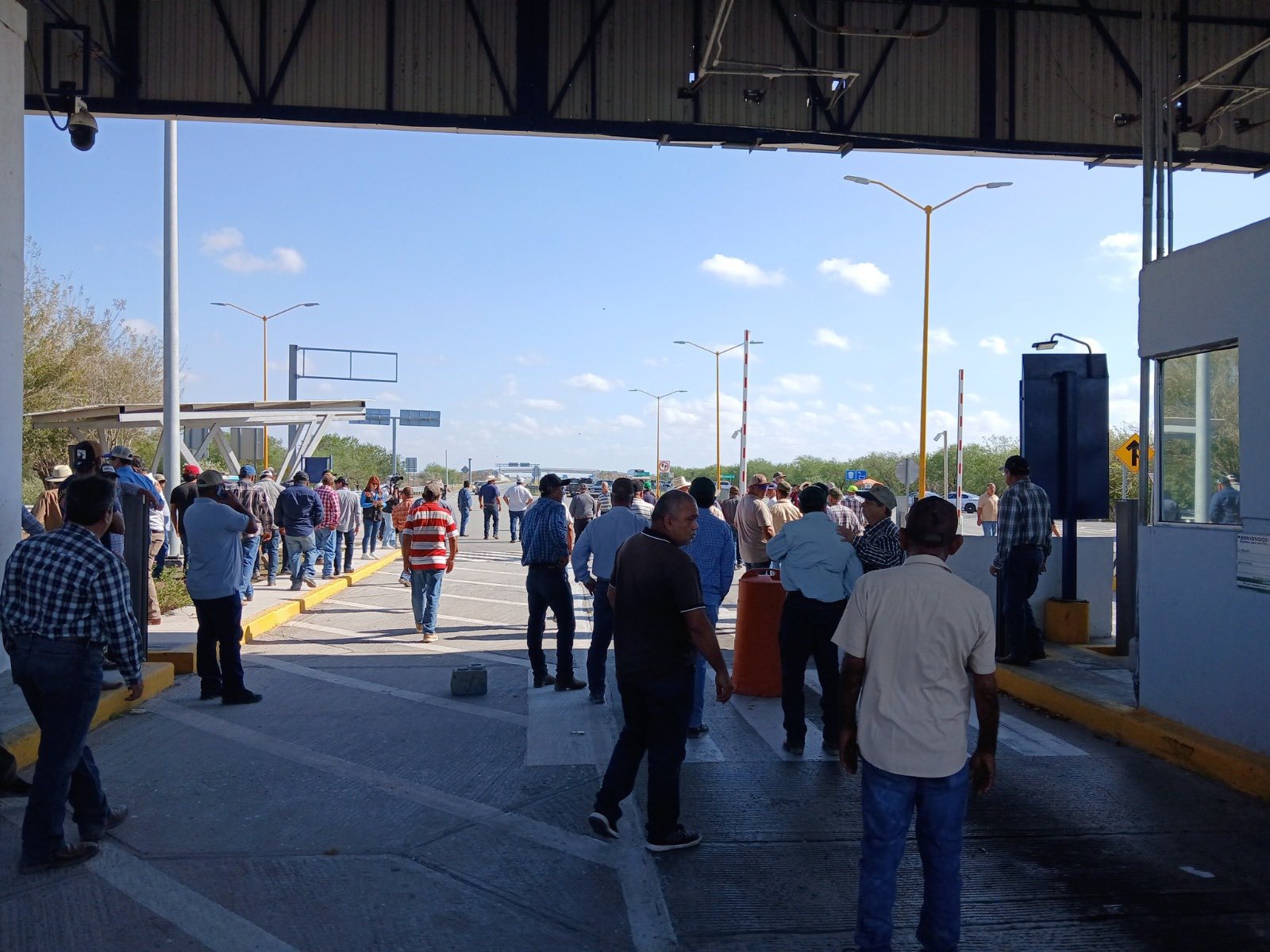 Siempre si bloquean autopista Reynosa-Matamoros