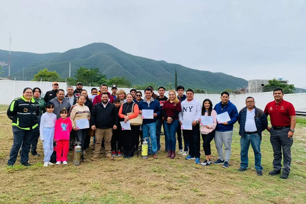 Este lunes, el Coordinador Protección Civil en Tamaulipas señaló que los puntos de venta de pirotecnia oficiales se encuentran listos para esta temporada decembrina. Foto: Protección Civil Tamaulipas