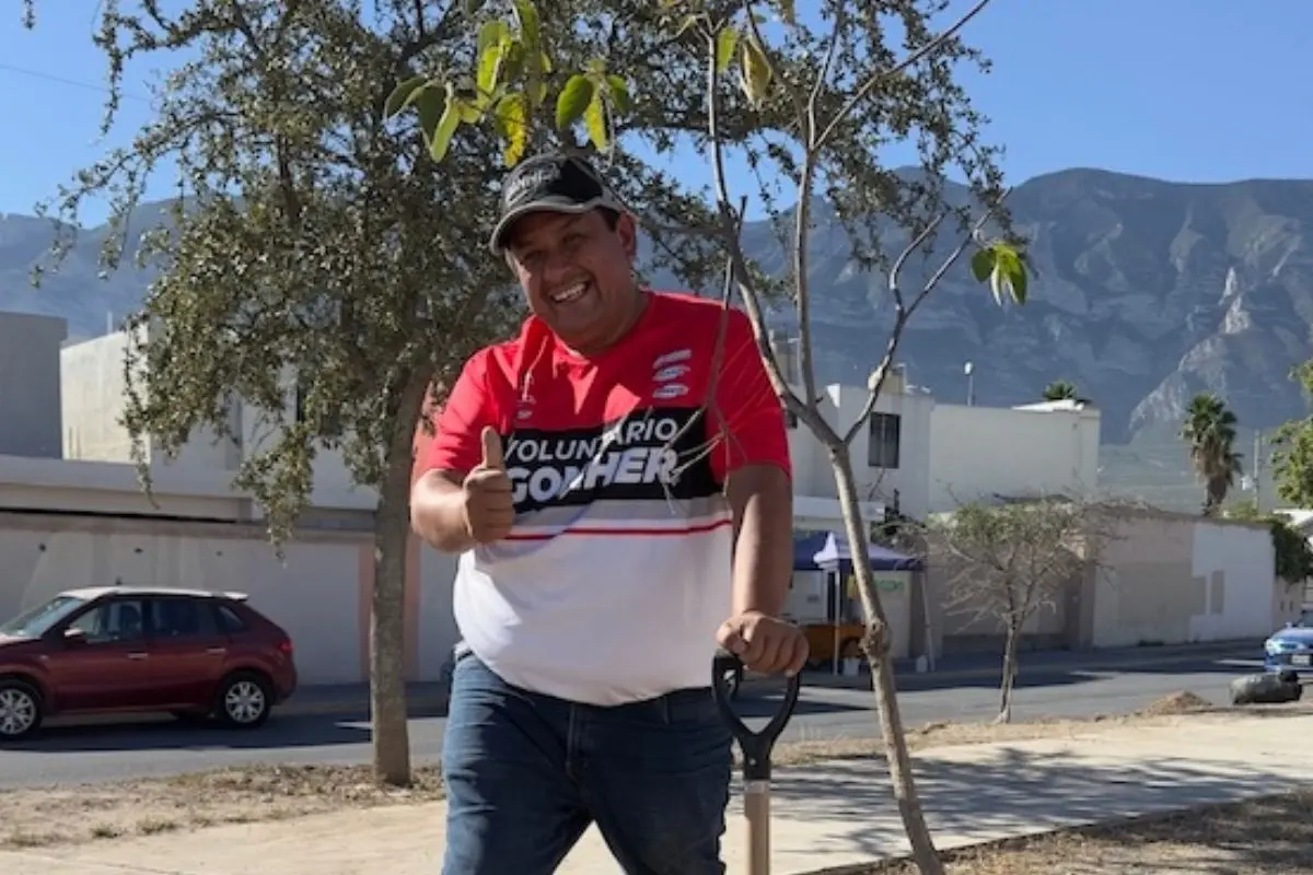 Fundación Gonher llevó a cabo una jornada de reforestación en la colonoa Viñedos, del municipio de Santa Catarina, en beneficio de la comunidad. Foto: Grupo Gonher