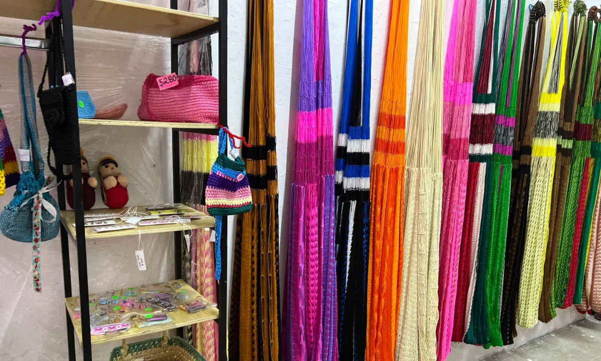 Artesanías y hamacas hechas por internos del Cereso de Mérida Foto: Gobierno de Yucatán