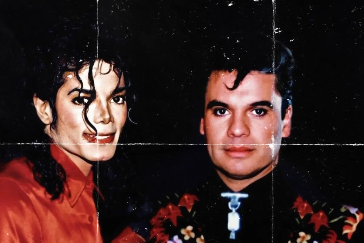 Juan Gabriel y Michael Jackson posando para foto (Foto: X, @Prometheusinlov / Canva)