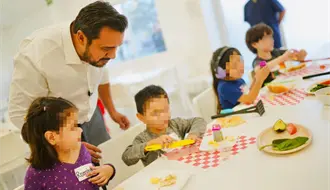 Jesús Nava impulsa desarrollo integral de niñas y niños con autismo en Santa Catarina