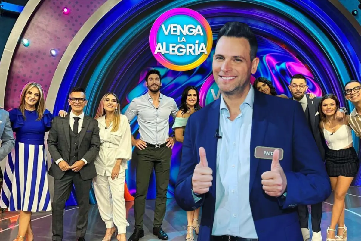 Pato Borghetti posando en el foro, con todo el equipo de Venga la Alegría al fondo (Foto: @patoborghetti / Web, tvazteca.com / Canva)