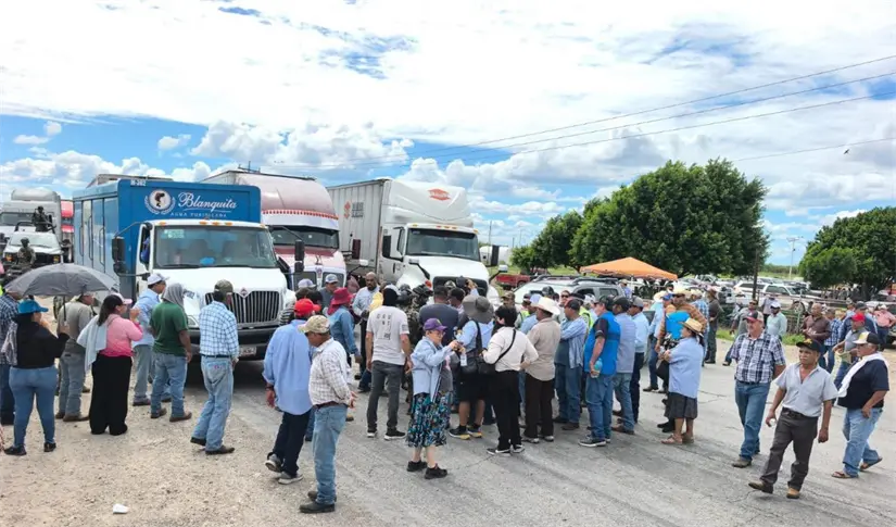 Productores y transportistas bloquearán carreteras, aduanas y puentes internacionales. FOTO | Redes Sociales