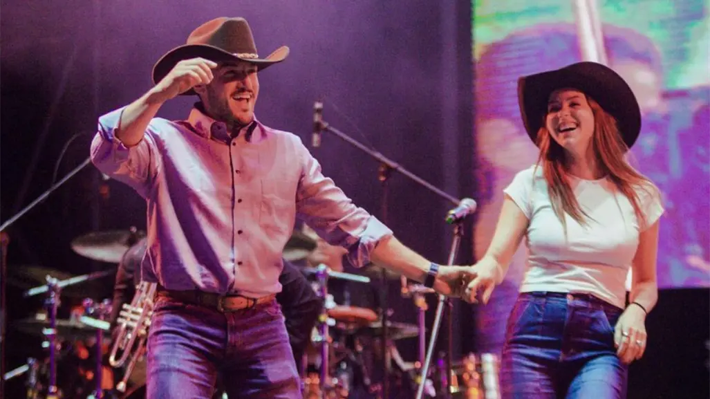 Samuel García y Mariana Rodríguez desatan euforia al bailar con Alicia Villarreal en el MacroFest