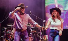 Samuel García y Mariana Rodríguez desatan euforia al bailar con Alicia Villarreal en el MacroFest