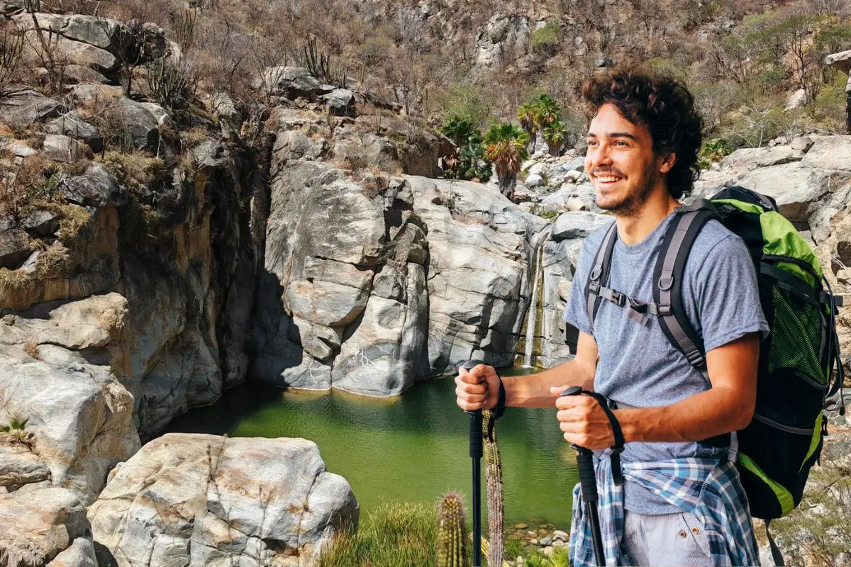 Cascada oculta en el Cañón de la Zorra, dentro de la Reserva de la Biósfera Sierra de la Laguna. Foto: AllTrails | Foto: Biblioteca Canva