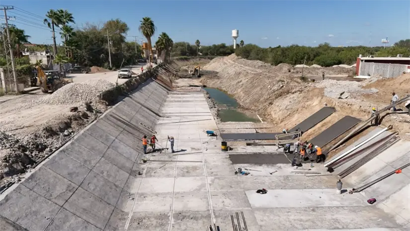 Con una inversión de más de 51 mil 800 millones de pesos a lo largo del sexenio en 13 distritos de riego en todo el país | Foto: SRHDS