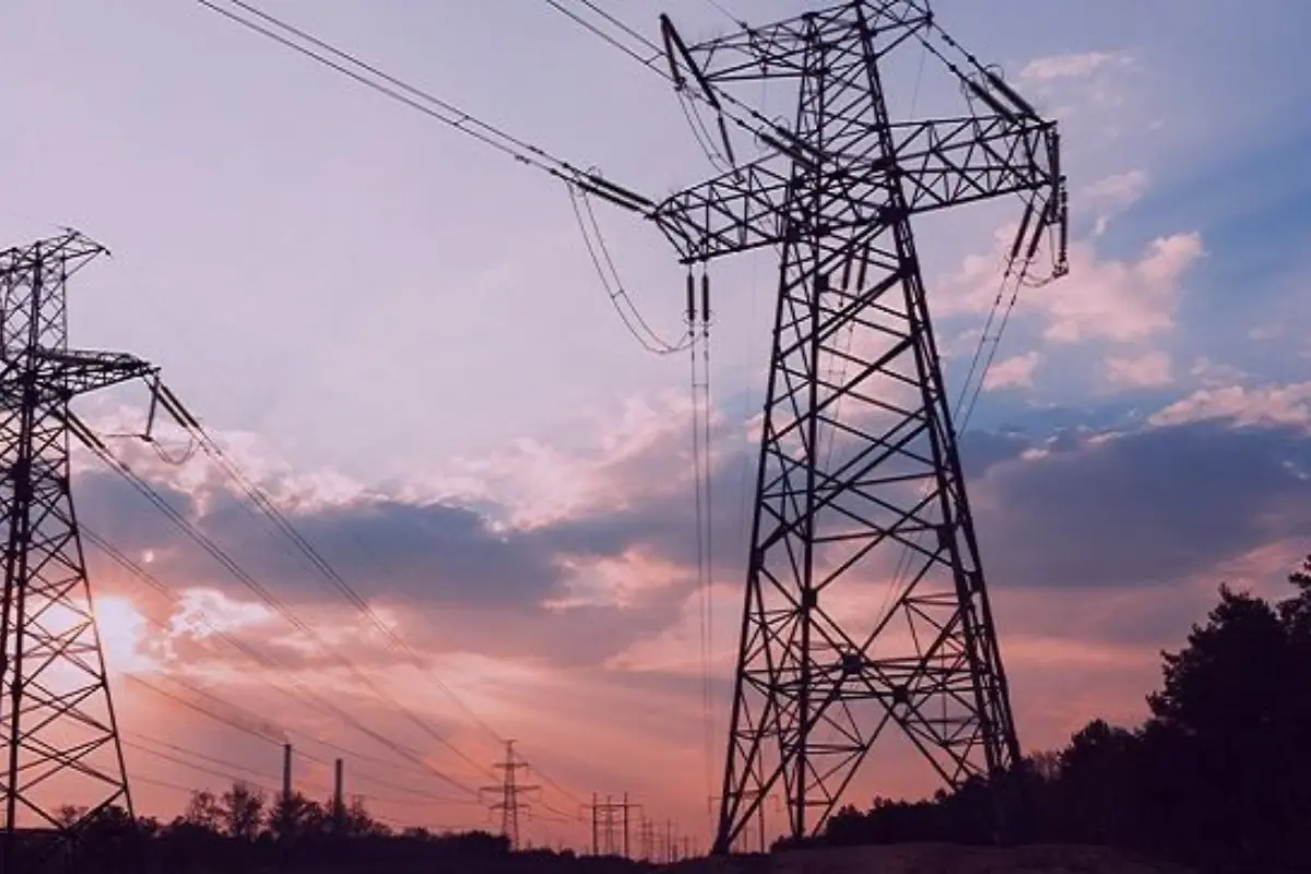 Con proyectos que abarcan desde la exploración en aguas ultraprofundas hasta la generación de energía limpia, Tamaulipas concentra ya el 60 % de la prospectiva energética nacional. Foto: Freepik