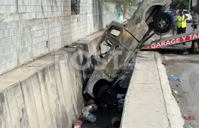 VIDEO I Asalto violento en Monterrey: Padre e hijo son atacados y les incendian su camioneta en La Alianza