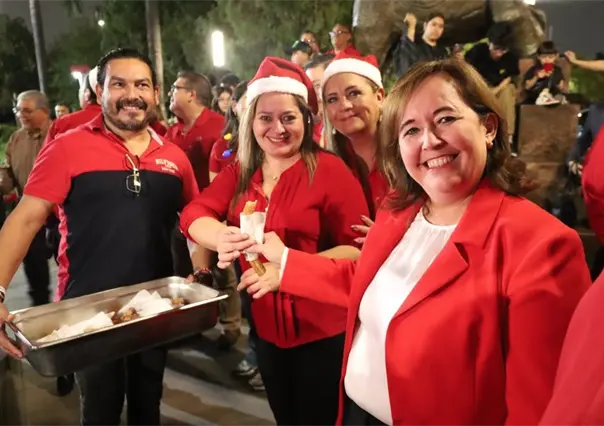 FACPYA ilumina el espíritu universitario con su tradicional encendido del Pino