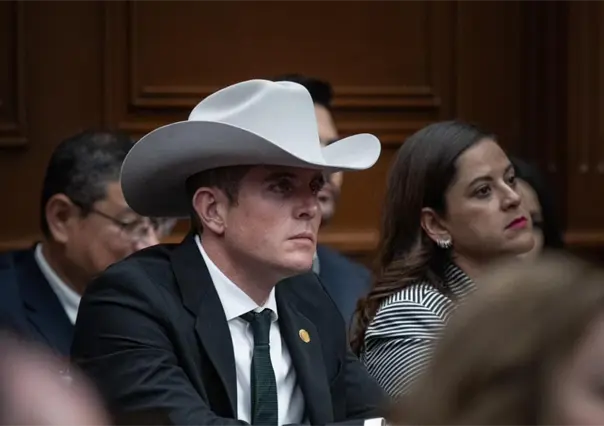 Aliado de Carlos Manzo impulsa pagos por denunciar delitos familiares