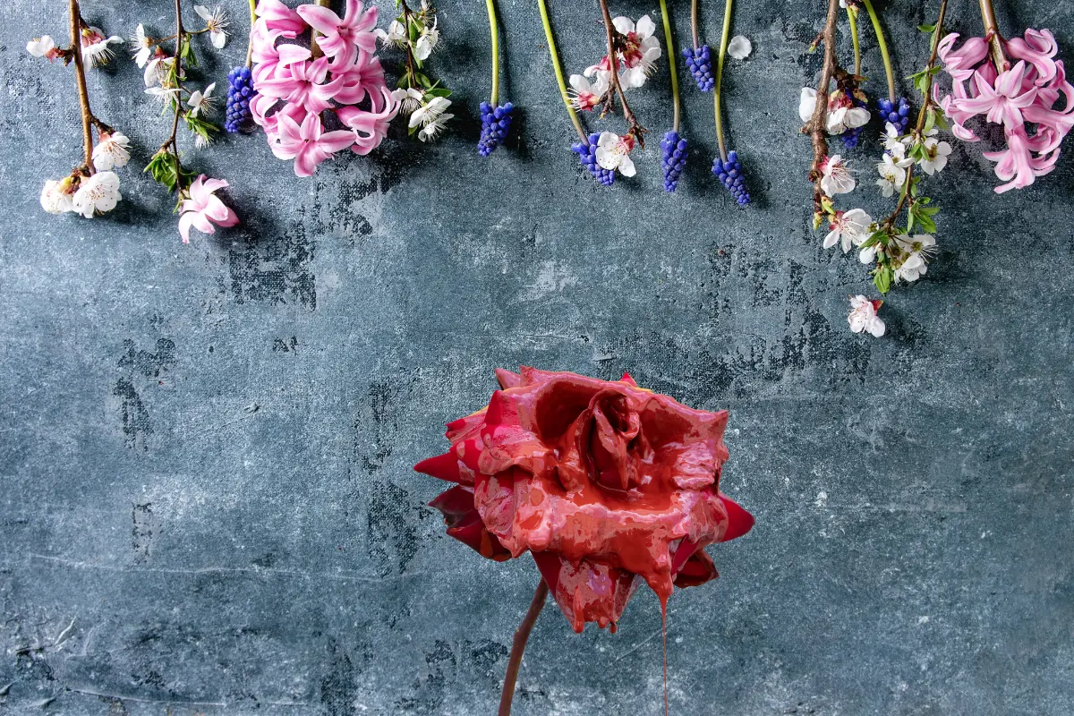 Previo al Día Internacional de la Eliminación de la Violencia contra la Mujer, la Procuraduría de Justicia de BCS dio a conocer algunos números en el tema de feminicidios. Foto Ilustrativa: Canva.