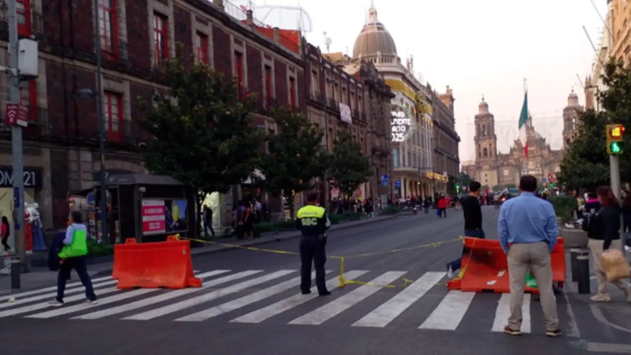 Vialidades bloqueadas por marchas en CDMX.   Foto: X (@OVIALCDMX)