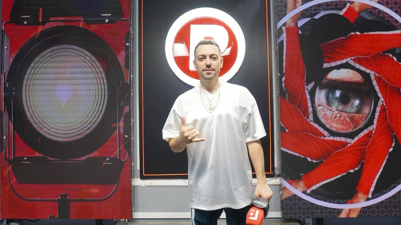 El lanzamiento de su nuevo EP “Del border pal mundo” representa una tabla de salvación para el joven intérprete. Foto: Erick Morales