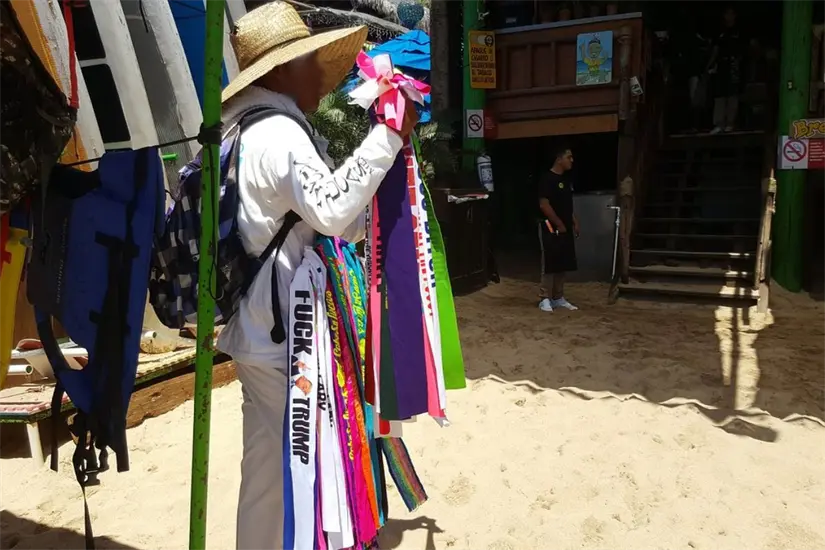 Elementos municipales recorrieron áreas turísticas y detectaron puestos sin permiso. Foto: TripAdvisor