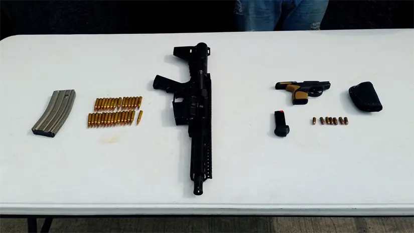 imagen recuadro Armas decomisadas: Foto: Policía de Monterrey.