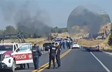 Bloqueo total en la autopista Puebla-Tlaxcala tras incendio de maquinaria