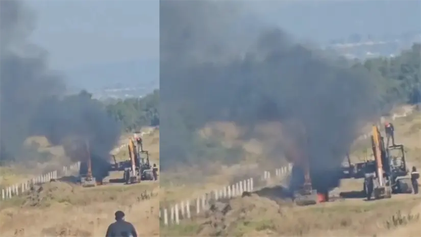 Quema de maquinariía pesada dejando la carretera  Puebla–Tlaxcala intransitable desde tempranas horas, FOTO: Captura de pantalla (Video de archivo)