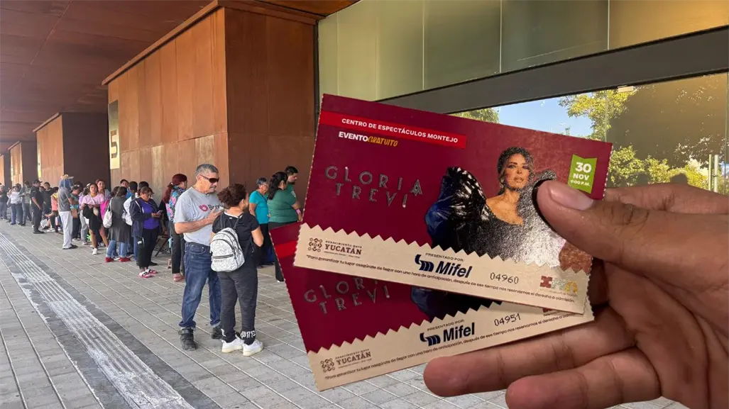 Feria Xmatkuil 2025: largas filas para obtener un boleto para el concierto de Gloria Trevi
