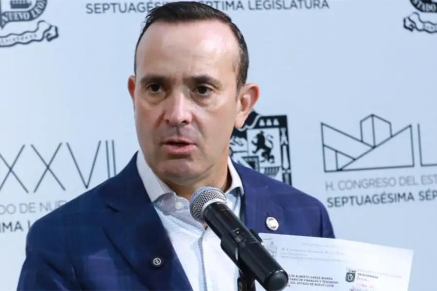 Carlos de la Fuente exige información detallada sobre el presupuesto 2026 en Nuevo León