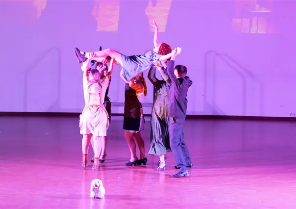 25N: García reúne a más de 800 asistentes en "Voces que no se apagan" para exigir una vida libre de violencia