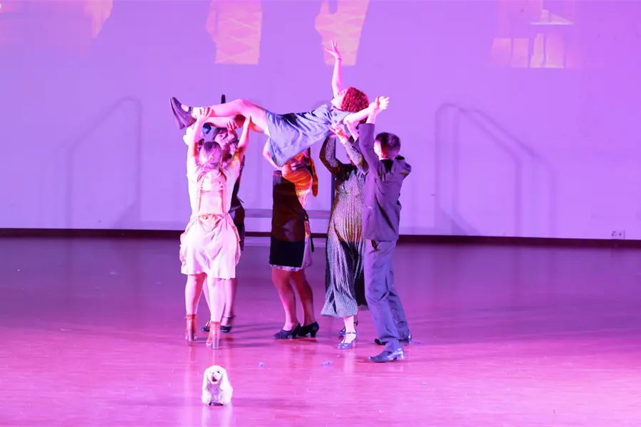 25N: García reúne a más de 800 asistentes en “Voces que no se apagan” para exigir una vida libre de violencia