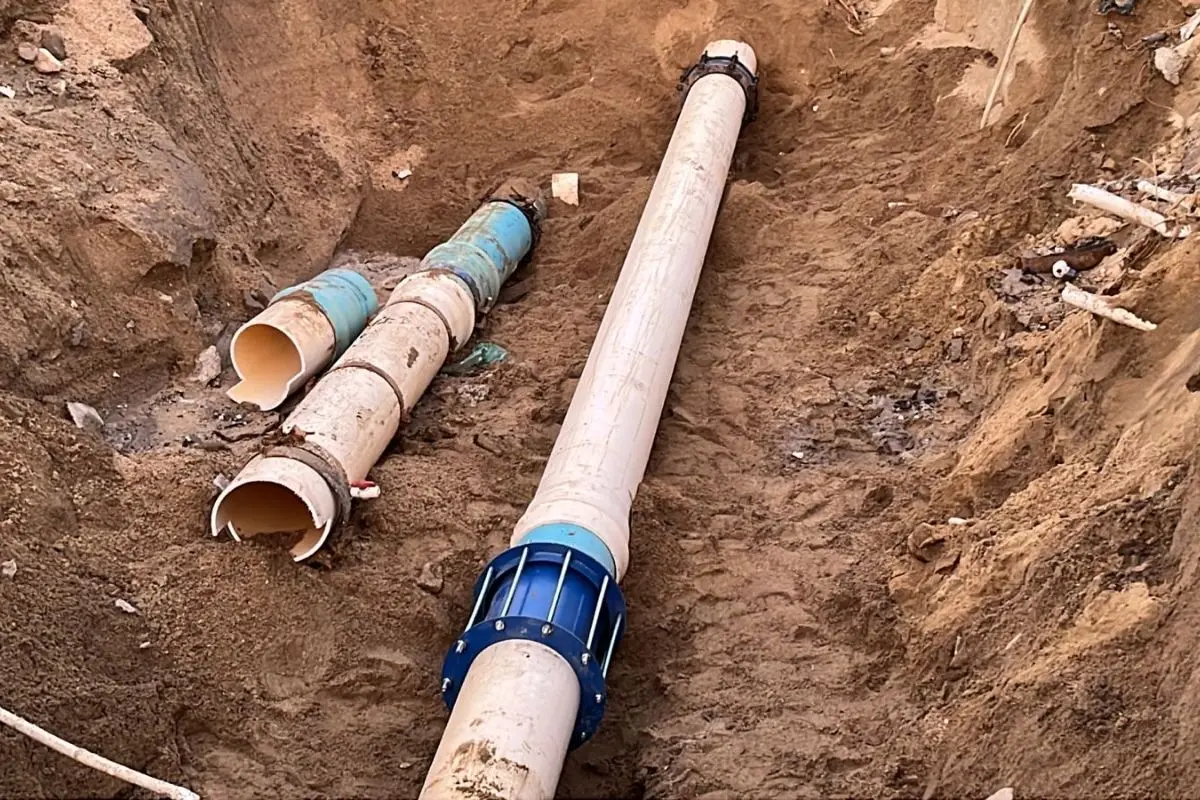 Las conexiones ilegales se ubicaron sobre todo en zonas habitacionales, donde miles estaban pegadas a la red sin registro. Foto: OOMSAPAS Los Cabos