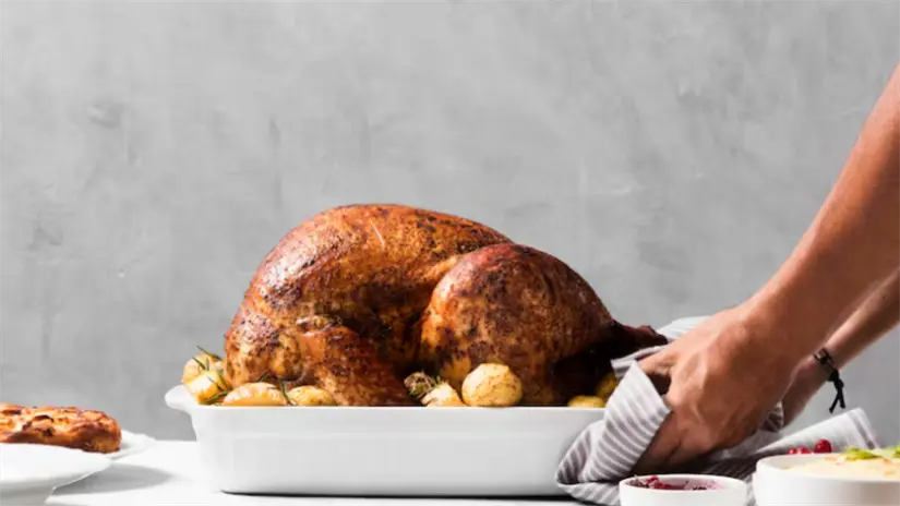 El pavo es preparado con diferentes recetas, lo importante es la celebración | Foto: Freepik