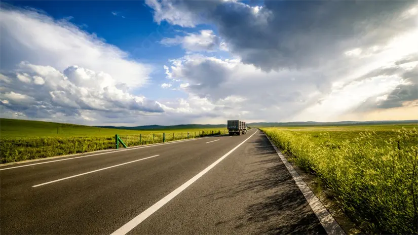 imagen recuadro Imagen alusiva a una carretera Foto: Canva