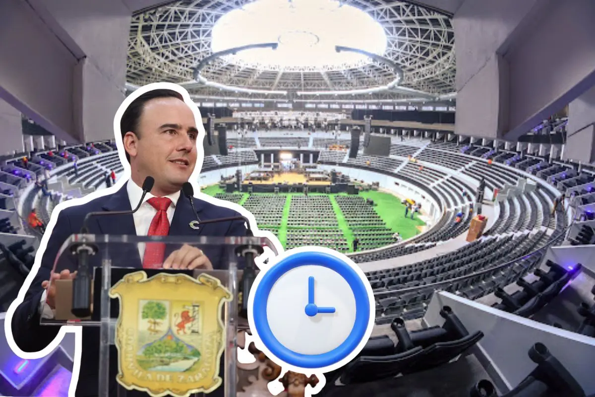 Manolo Jiménez durante su segundo informe de gobierno con el Coliseo Centenario de fondo representando el mega evento de este miércoles 26 de noviembre / Foto: Coliseo Centenario de Torreón | Manolo Jiménez | Canva