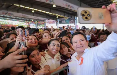 Día del Bachiller en la Feria  Xmatkuil reúne a estudiantes con juegos gratis, música y actividades recreativas
