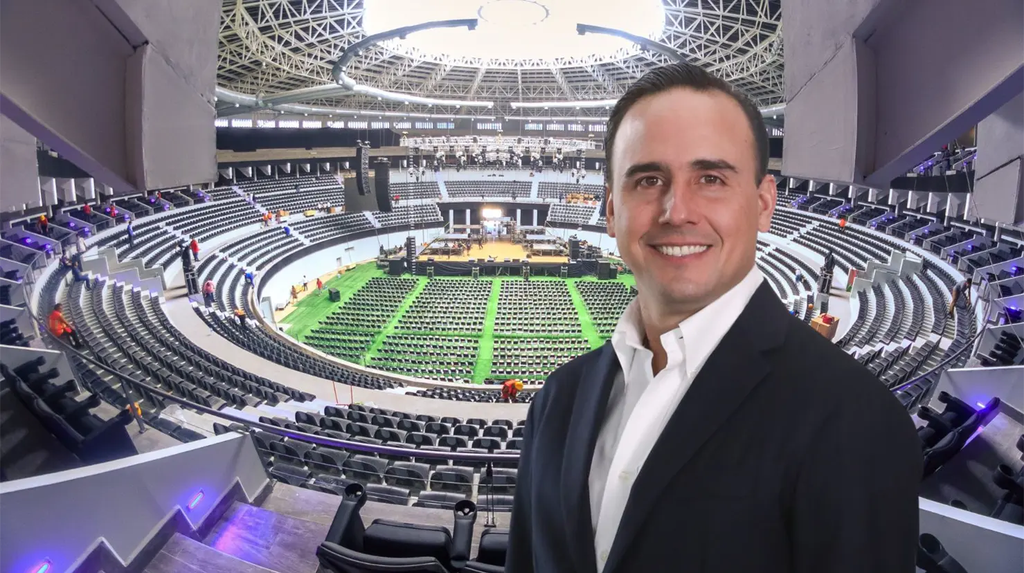 El gobernador Manolo Jiménez presenta su Segundo Informe desde el Coliseo Centenario. (Fotografía: Manolo Jiménez)