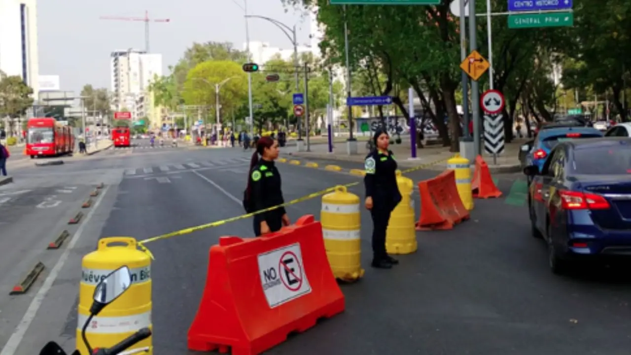 Cierre vehicular en calles de CDMX. Foto: X (@OVIALCDMX)