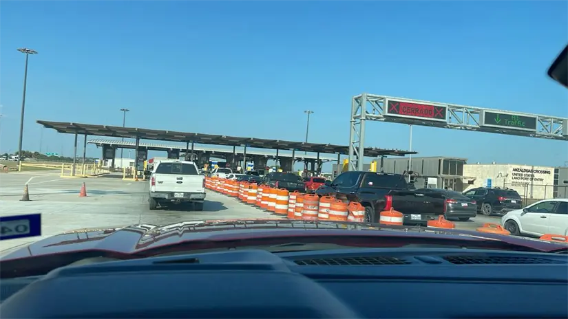 En Reynosa, los puentes ya empiezan a registrar demoras en sus cruces | Foto: Facebook FILAS DE PUENTES REYNOSA HIDALGO,DONNA,PHARR,ANZALDUAS,PROGRESO