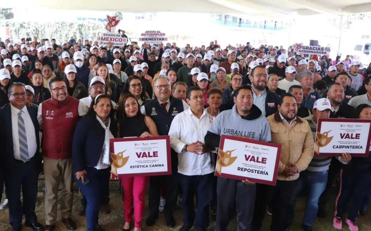 Emprendedores mexiquenses reciben herramientas, maquinaria y mobiliario para iniciar o fortalecer su negocio propio. Foto: Especial