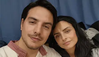 Vadhir Derbez responde a críticas por no mostrar apoyo en redes sociales a su hermana Aislinn Derbez, ante la muerte de su mamá
