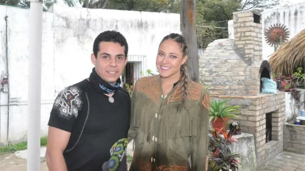 Conductora Vanessa Huppenkothen pasea en Tamaulipas y visita Spa