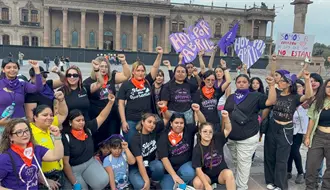 Con poco aforo, comienza marcha contra la violencia contra las mujeres