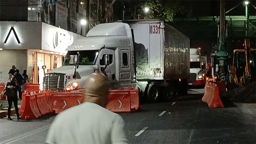 Manifestación en San Antonio Abad en CDMX. Foto: Luis Antonio Alfaro 