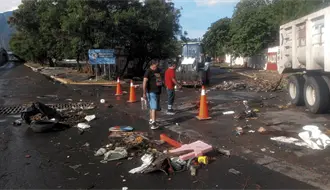 Retiran casi 20 toneladas de basura de pluviales en Monterrey tras intensas lluvias