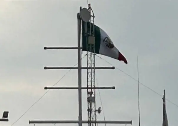 Bandera de México es izada al revés en la Escuela Náutica Mercante de Tampico, ¿constituye una infracción o delito?
