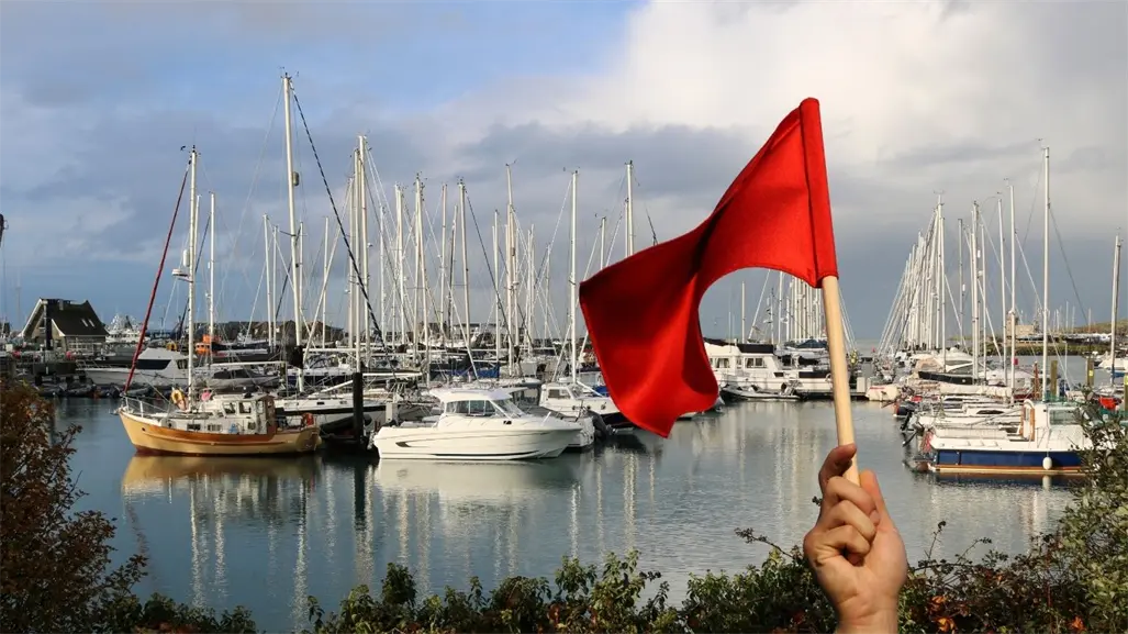Cierran muelles y navegación menor en Yucatán por riesgo meteorológico