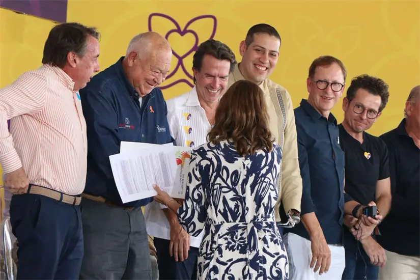 Foto: Facebook de Víctor Castro Cosío.