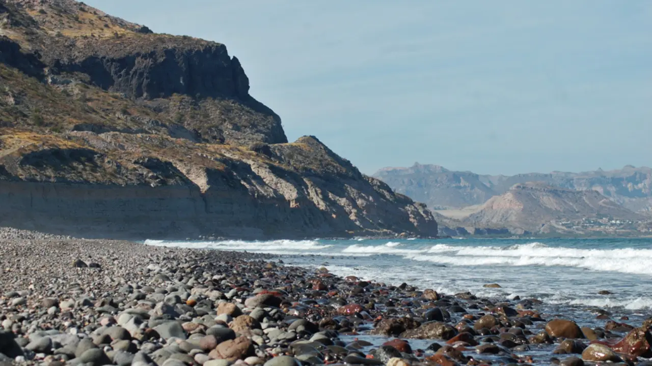 Punta Camarón es una zona donde organizaciones ciudadanas piden claridad sobre la servidumbre de paso a playa. Foto: Camarón Beach House