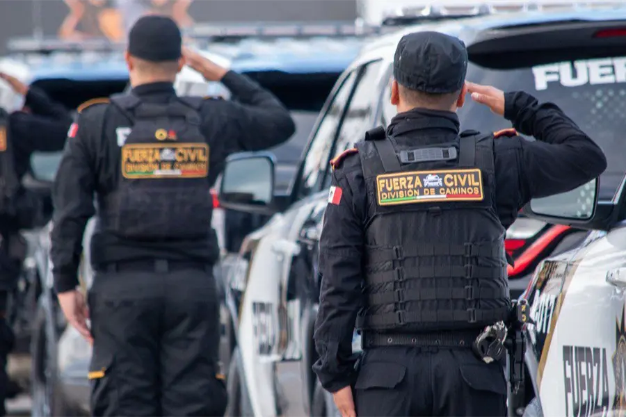 Fuerza Civil reactiva Caballero en el Camino para acompañar a viajeros en Nuevo León